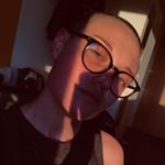 Profile Picture of Libby Cole (@libbypeaches) on Instagram