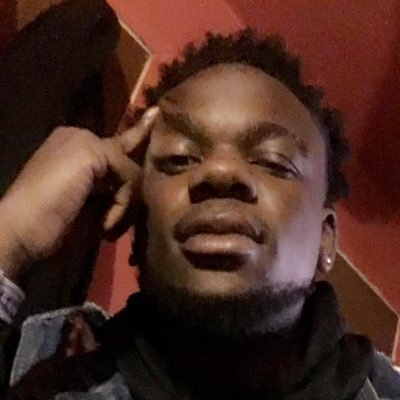 Profile Picture of  🌚 Daro  🌑 (@DarrellLittle) on Twitter