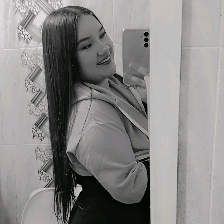 Profile Picture of Diana Urrego (@sofiaurrego_06) on Tiktok