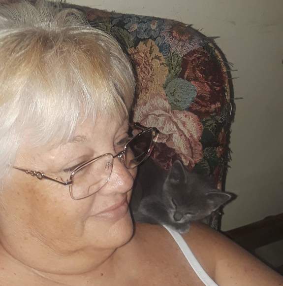 Profile Picture of Fredda Rodgers (@fredda_rodgers) on Poshmark