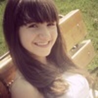 Profile Picture of Naomi Garrett (@DoreenNaomi) on Twitter