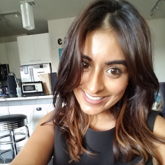 Profile Picture of Soloni Behl (@solonibehl) on Poshmark