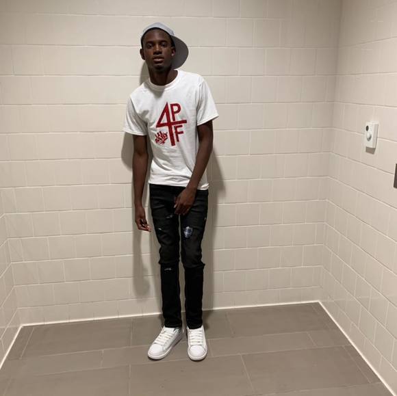 Profile Picture of Jay Lagrone (@jaylagrone) on Poshmark
