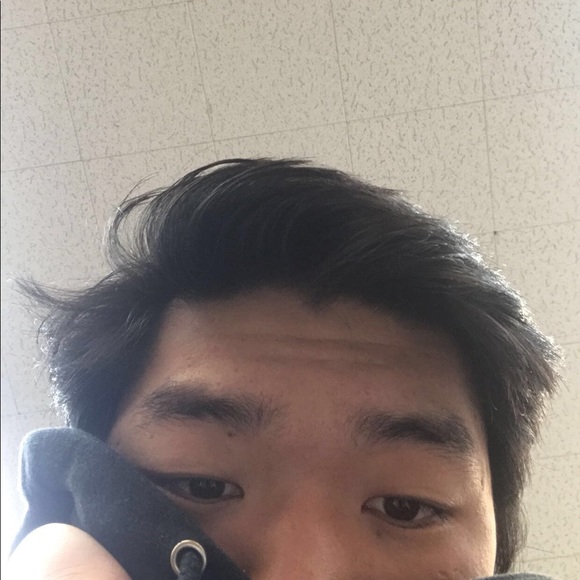 Profile Picture of Nathan Yang (@nsyang) on Poshmark