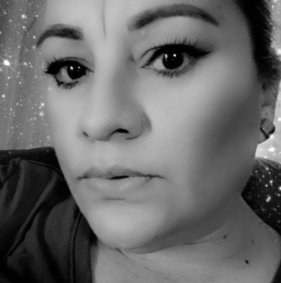 Profile Picture of Zelene Kanno (@kanno) on Poshmark