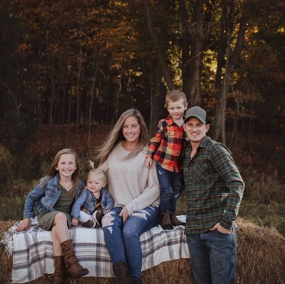 Profile Picture of Sam Dickson (@s_mercier182) on Poshmark