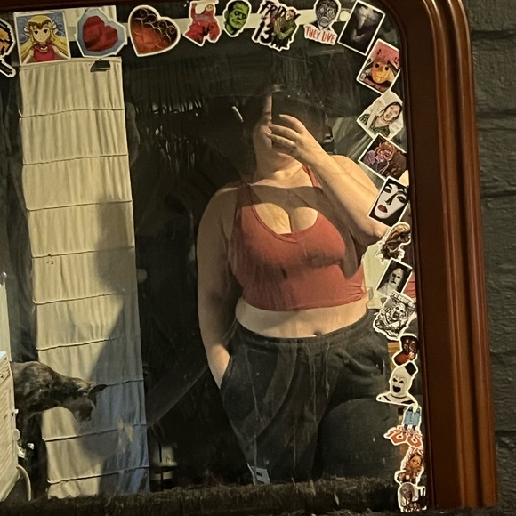 Profile Picture of Joslyn Spurgeon (@jjoslyn1234) on Poshmark