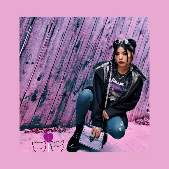 Profile Picture of Emi Etsuko (@emi_e3) on Poshmark