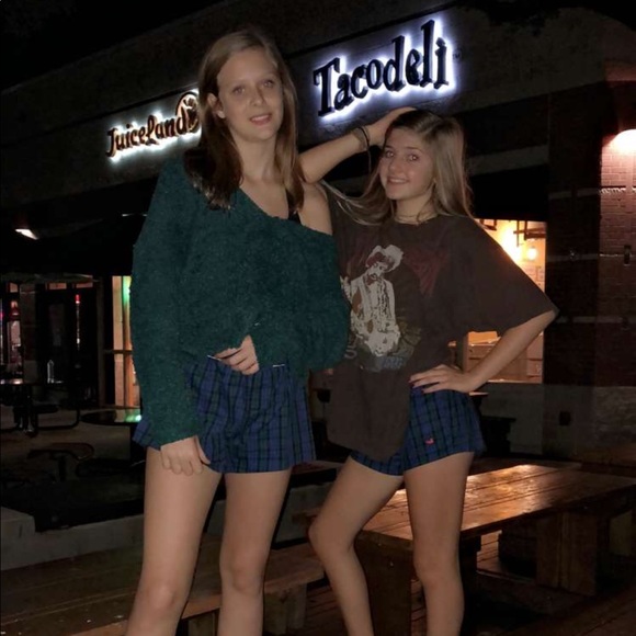 Profile Picture of Caroline Wehring (@carolinewehr) on Poshmark