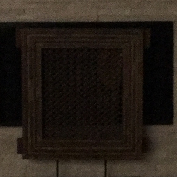 Profile Picture of Angelina Lafuente (@k123elly) on Poshmark