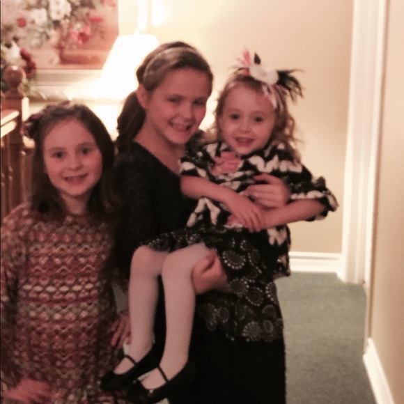 Profile Picture of Mitzi Graves (@graves3) on Poshmark