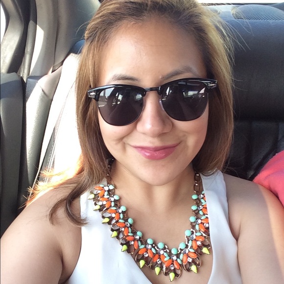 Profile Picture of Daniela Rivers (@daniriv90) on Poshmark