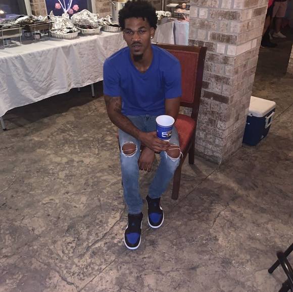 Anthony Newton - Poshmark Profile Picture of Anthony Newton (@anthonynewton) on Poshmark