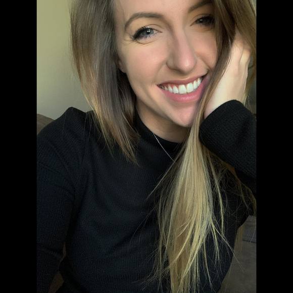 Meagan Ditomaso - Poshmark Profile Picture of Meagan Ditomaso (@meagaliciouss) on Poshmark