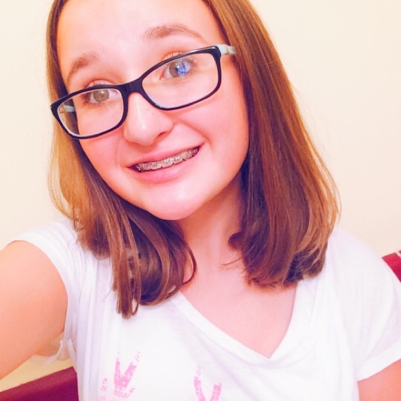 Profile Picture of Olivia Cafarelli (@livcaf) on Poshmark