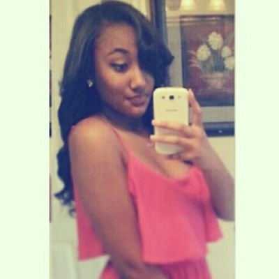 Profile Picture of Rae Holt (@raeleah_) on Twitter