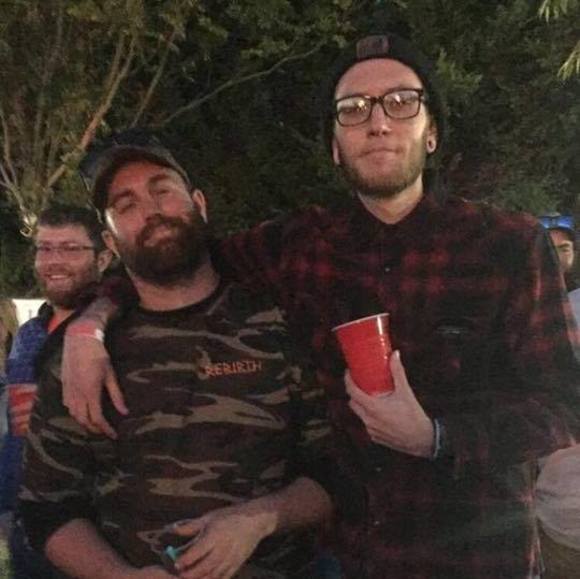 Profile Picture of Robert Needy (@robneedz) on Poshmark