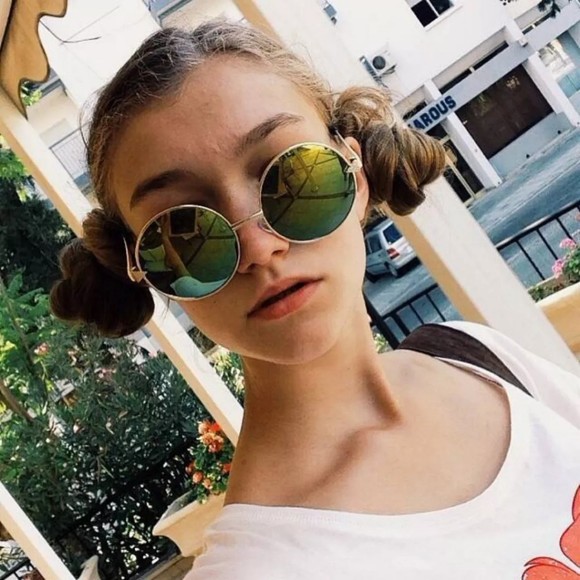 Profile Picture of Ollisb Joettax (@chohollisbby) on Poshmark