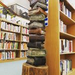 Profile Picture of Ian Hauck (@cardiganless_librarian) on Instagram