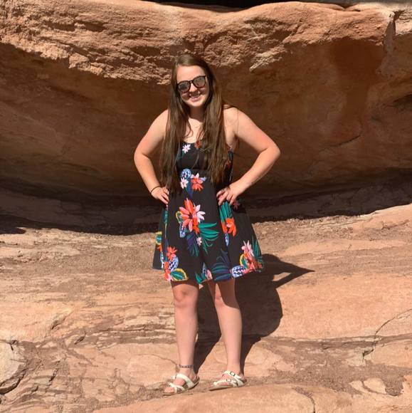 Profile Picture of Tori Douglas (@toria_marieee) on Poshmark