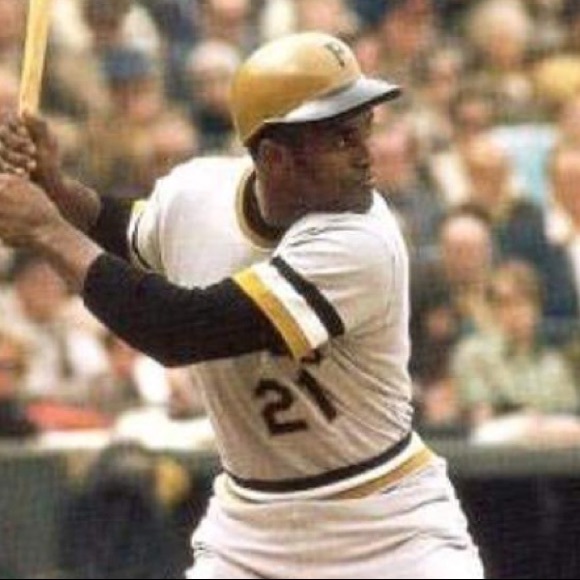 Profile Picture of Robert Zapata (@zap14jc) on Poshmark