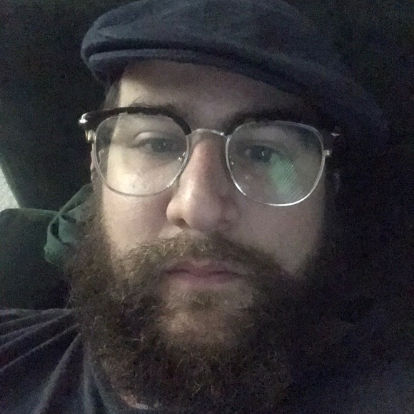 Profile Picture of David Frey (@daveyfrey) on Poshmark