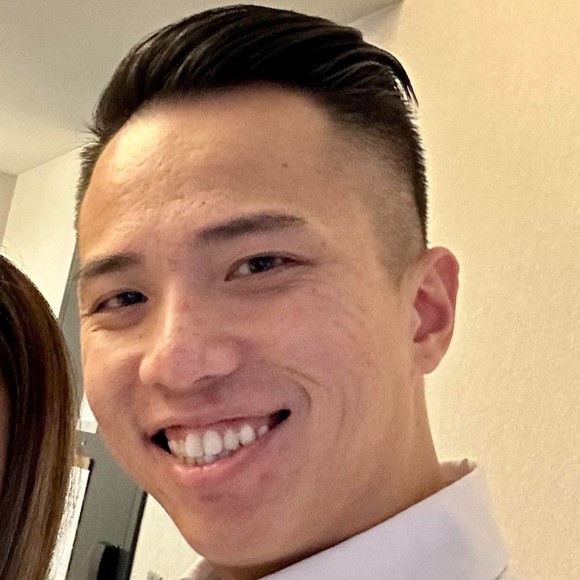 Profile Picture of Eric Lu (@elu1993) on Poshmark