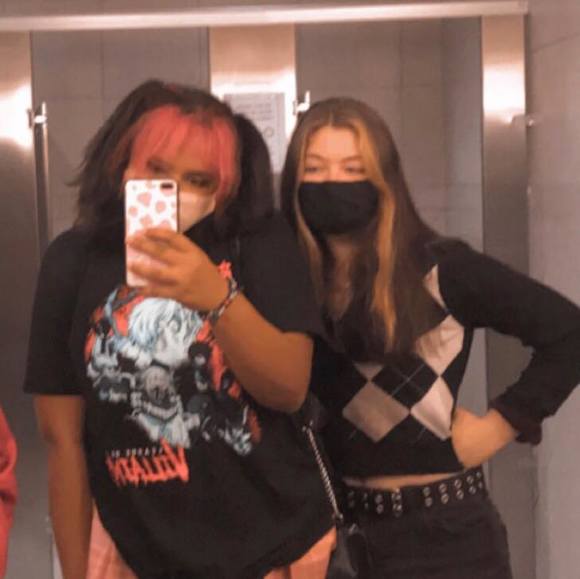 Profile Picture of Kristine Neal (@kristineneal18) on Poshmark