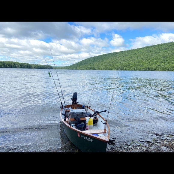 Profile Picture of Stephen Ekstrom (@stephenekstrom) on Poshmark