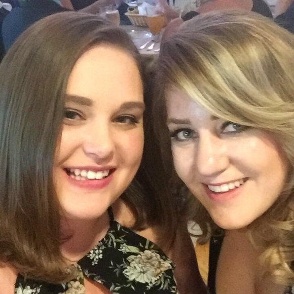 Profile Picture of Keri Sterwald (@keristerwald) on Poshmark