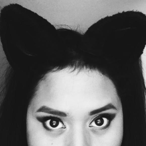 Profile Picture of Juliana Thomason (@julianagypsy) on Poshmark