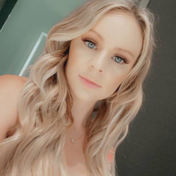 Profile Picture of Gina Spittler (@ginaspittler) on Poshmark