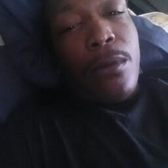 Profile Picture of Travis Little (@littletravis82) on Poshmark