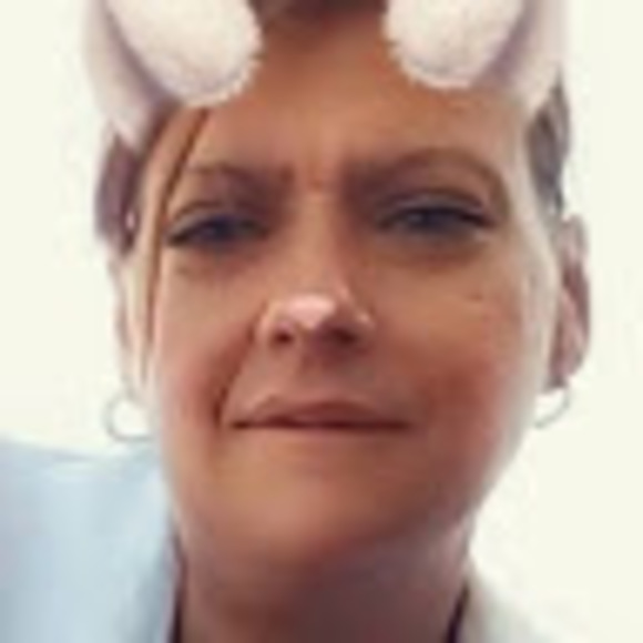 Profile Picture of Kathi Trimbath (@trimbathk) on Poshmark