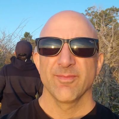 Profile Picture of Erik J. Olson (@iamerikjolson) on Twitter