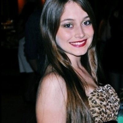 Profile Picture of Julia Curcio (@jucurcio_) on Twitter