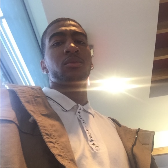 Profile Picture of Mello Taylor (@savage212121) on Poshmark