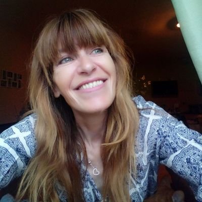 Profile Picture of Michèle Janssen (@elinemeunier35) on Twitter