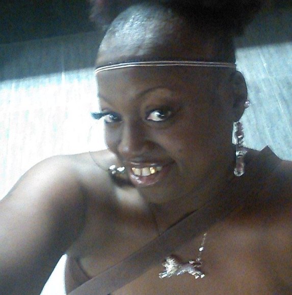 Profile Picture of Denise Lazard (@denise___41) on Poshmark