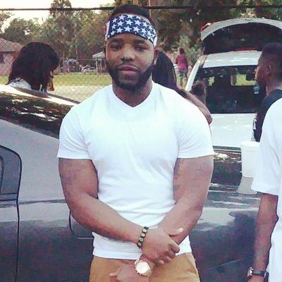 Profile Picture of Darrell Whitley (@iamdeewhit) on Twitter