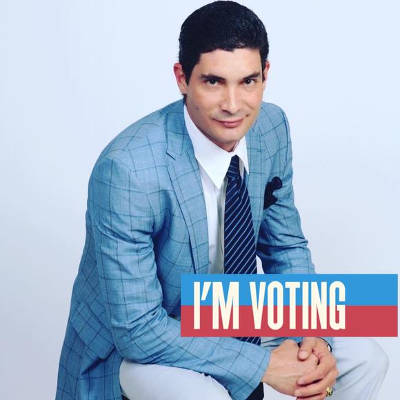 Profile Picture of Reinaldo Echevarria (@reinaldoe) on Poshmark