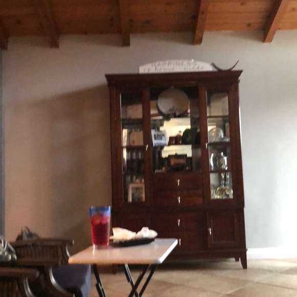 Profile Picture of Angel Barron (@anunaki) on Poshmark