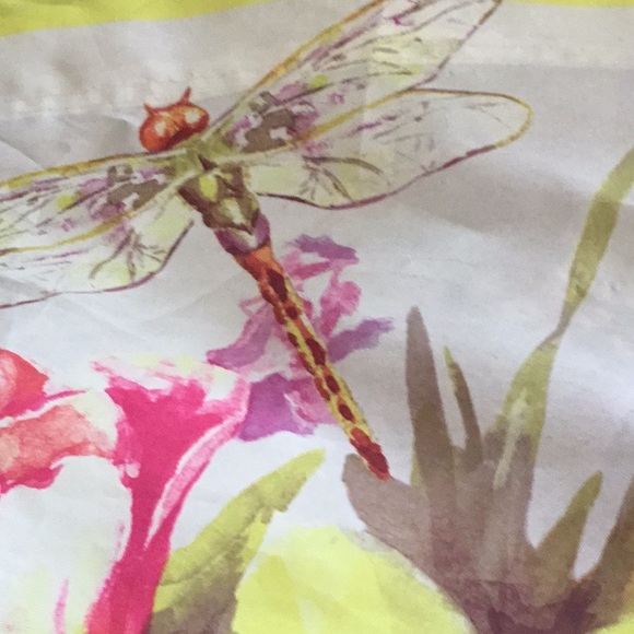 Profile Picture of Amy Komack (@mspeppercorn) on Poshmark