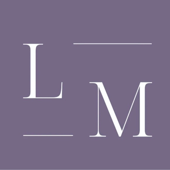 Profile Picture of Laffey Mart (@laffeymart) on Poshmark