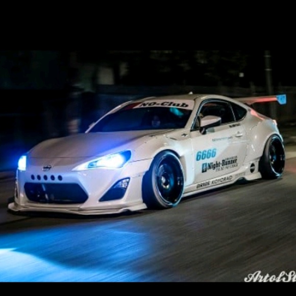 Profile Picture of Jeremy Rivas (@jrivas_) on Poshmark