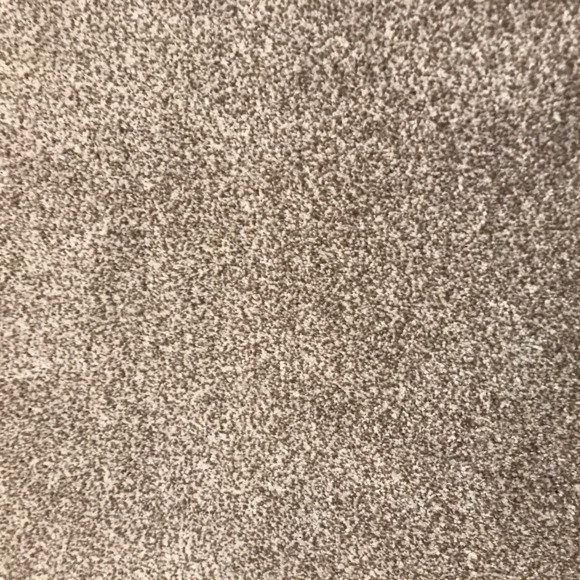 Profile Picture of Carrie Weidinger (@cweidinger) on Poshmark