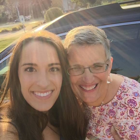 Profile Picture of Kathleen Barzgari (@barzgari) on Poshmark