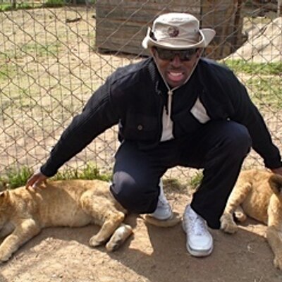 Profile Picture of Christopher Ruffin (@chrisruffin) on Twitter