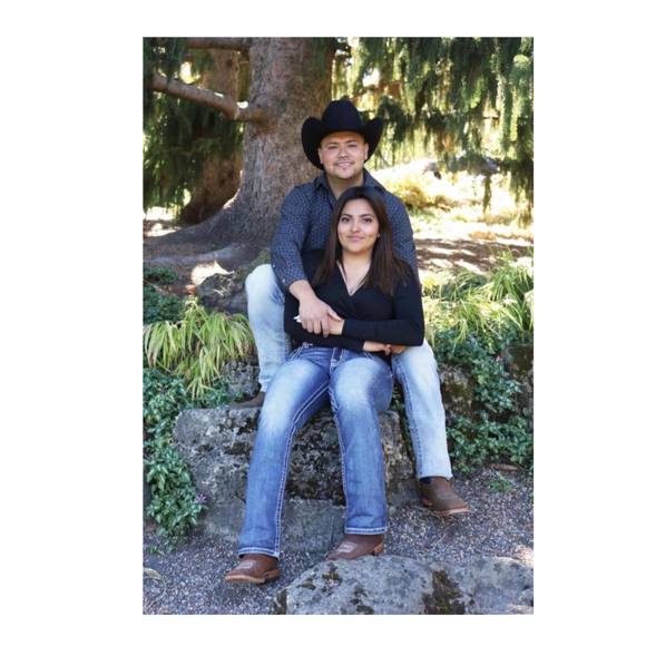 Profile Picture of Lizeth Solis (@fperla753) on Poshmark