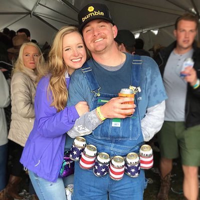 Profile Picture of Unattractive Wannabe (@trevor_quinn) on Twitter